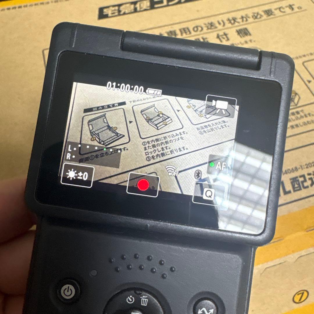 デジタルカメラ Canon PowerShot V10