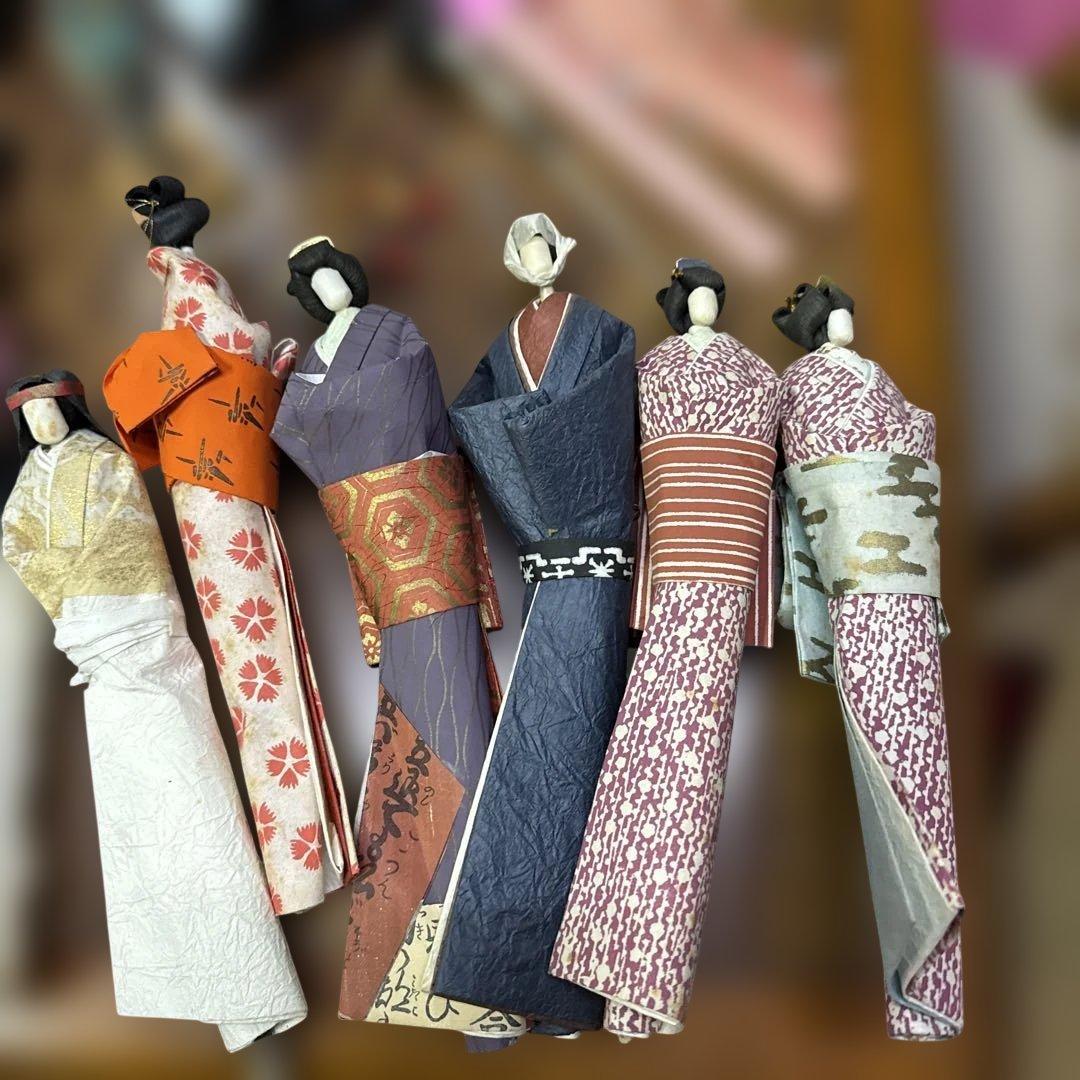 和紙人形　伝統的な和服　日本人形　セット 35点セート