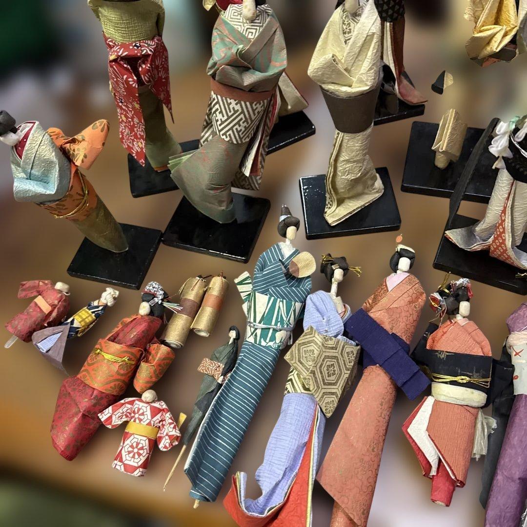 和紙人形　伝統的な和服　日本人形　セット 35点セート