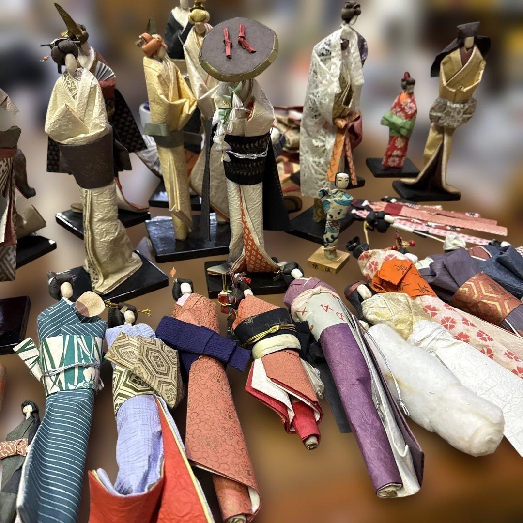 和紙人形　伝統的な和服　日本人形　セット 35点セート