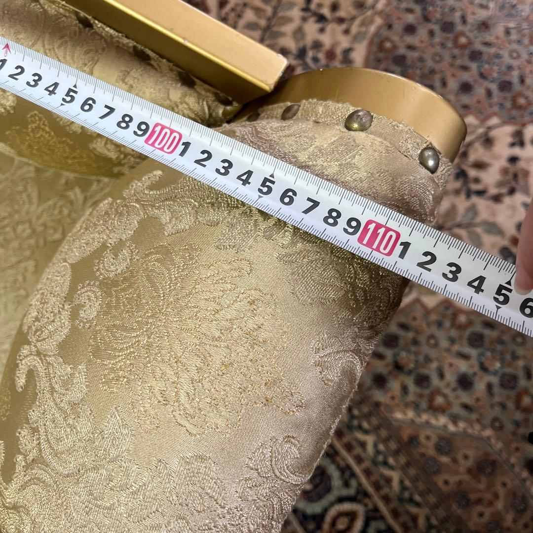 【アンティーク調】猫脚 カウチソファ ロココ調 シェーズロング 彫刻 鋲打ち