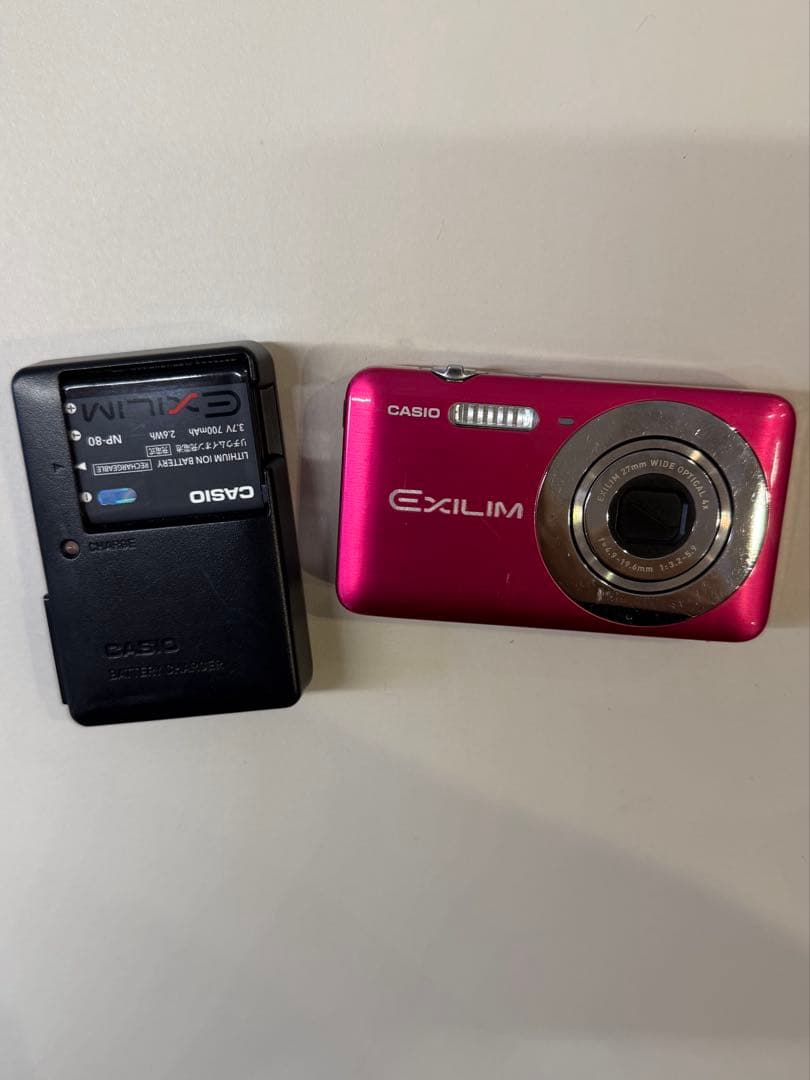カシオ　CASIO EXILIM EX-Z800 デジカメ