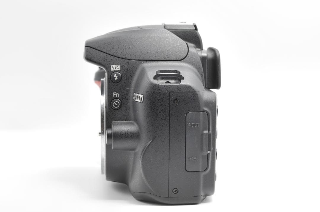 ✨美品 手振れ補正✨Nikon D3000 デジタル一眼レフカメラ スマホ転送