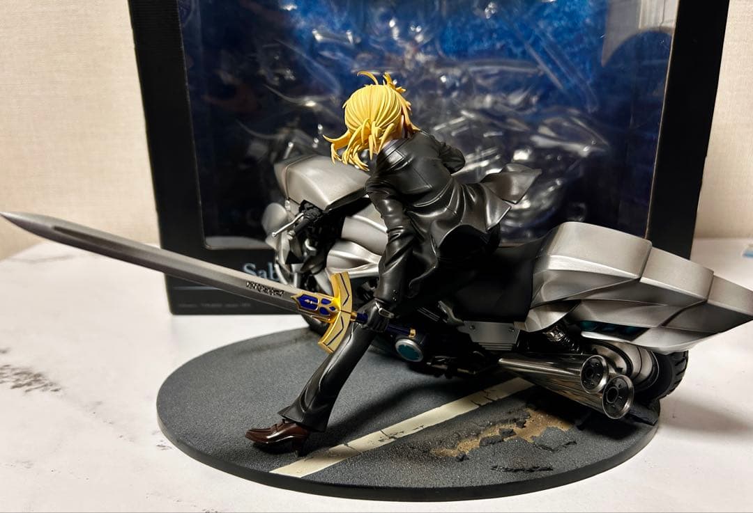 Fate/Zero セイバー＆セイバー・モータード・キュイラッシェ フィギュア