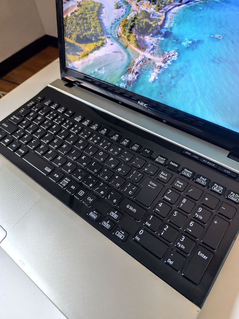 NEC laVie i7 搭載メモリー16GB