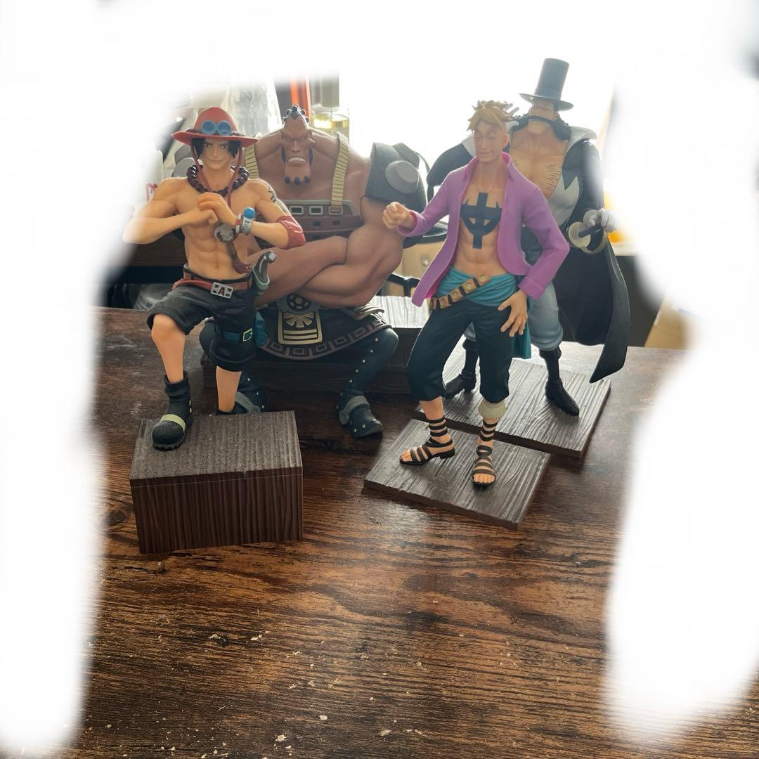 一番くじ ワンピース 白ひげ海賊団　オヤジと息子たち　コンプ　匿名配送