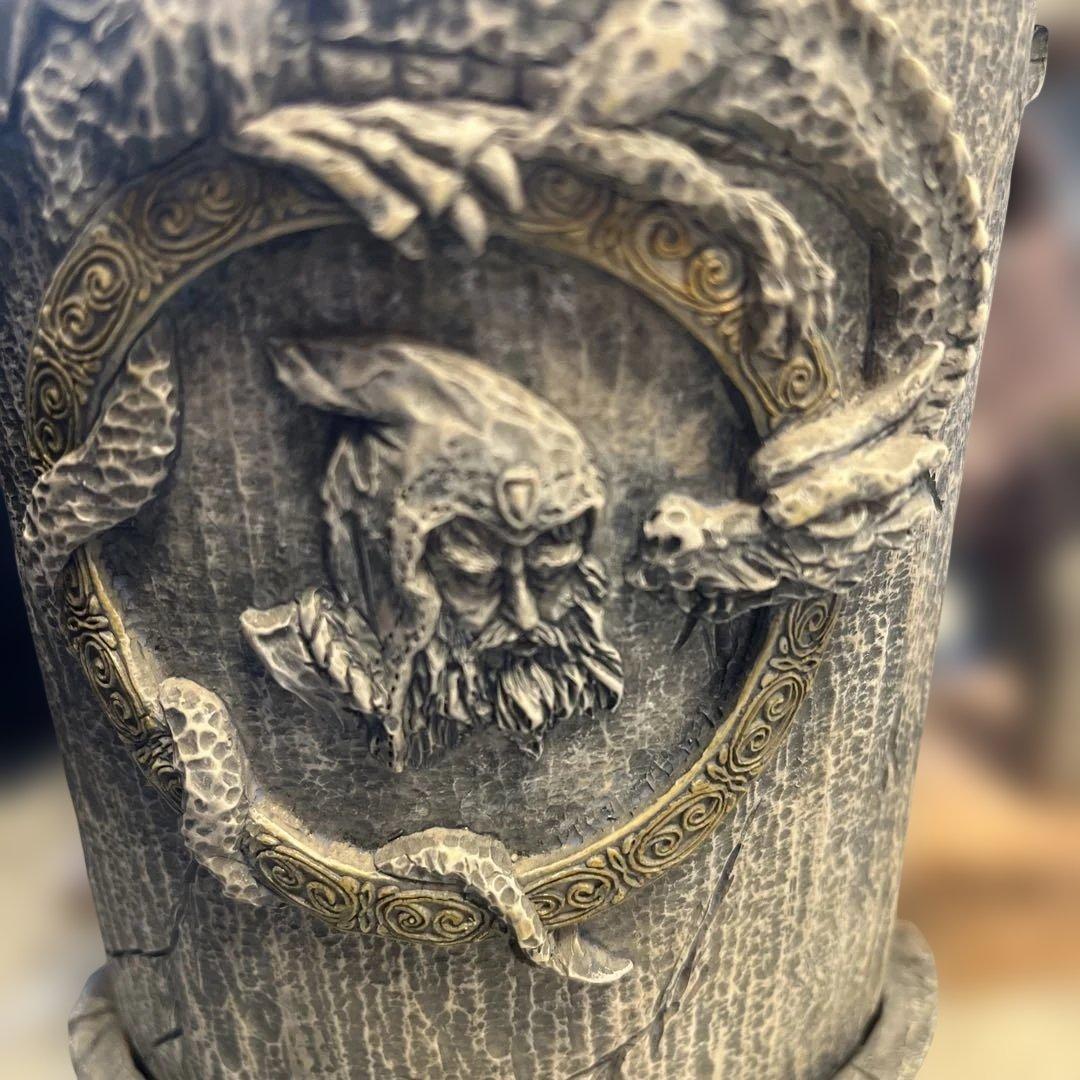 新品未開封　Tudor Mint 社フィギュア　Draco Fenestra