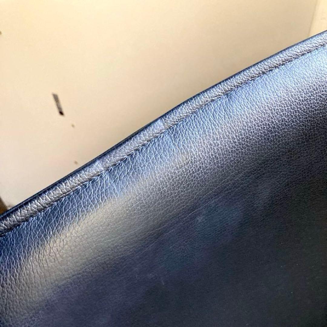 ②デンマーク製　Magnus Olesen マグナスオルセン　レザーチェアー