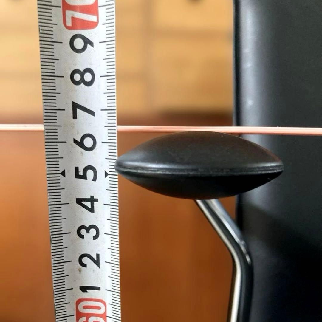 ②デンマーク製　Magnus Olesen マグナスオルセン　レザーチェアー