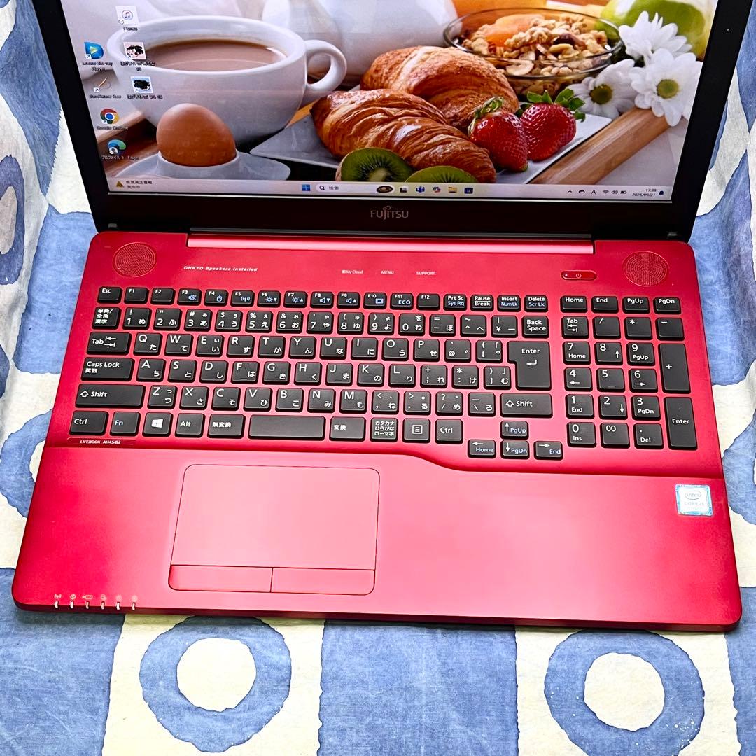綺麗ブルーレイ♪快適SSD☆大人気赤ノートPC♡カメラ付き！第7世代☆Win11