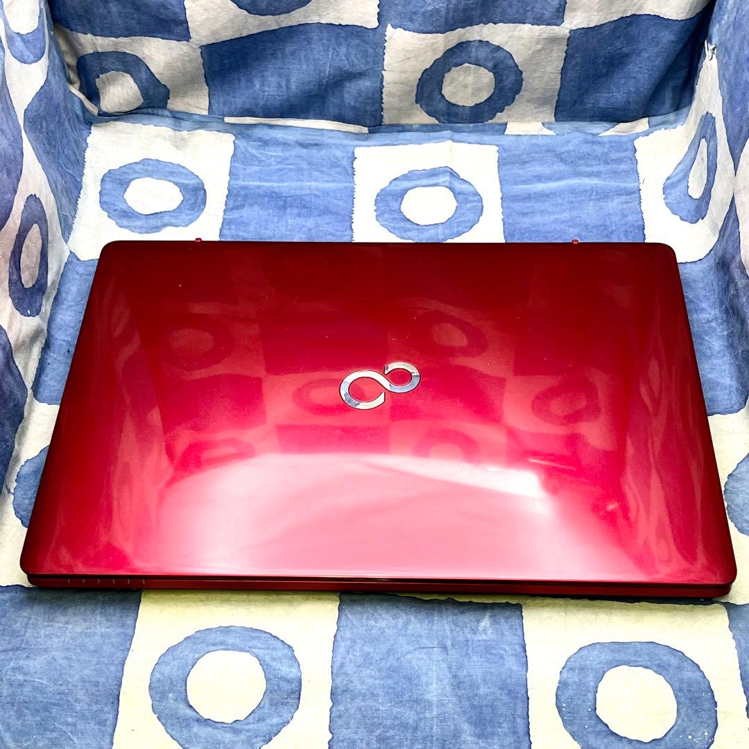 綺麗ブルーレイ♪快適SSD☆大人気赤ノートPC♡カメラ付き！第7世代☆Win11