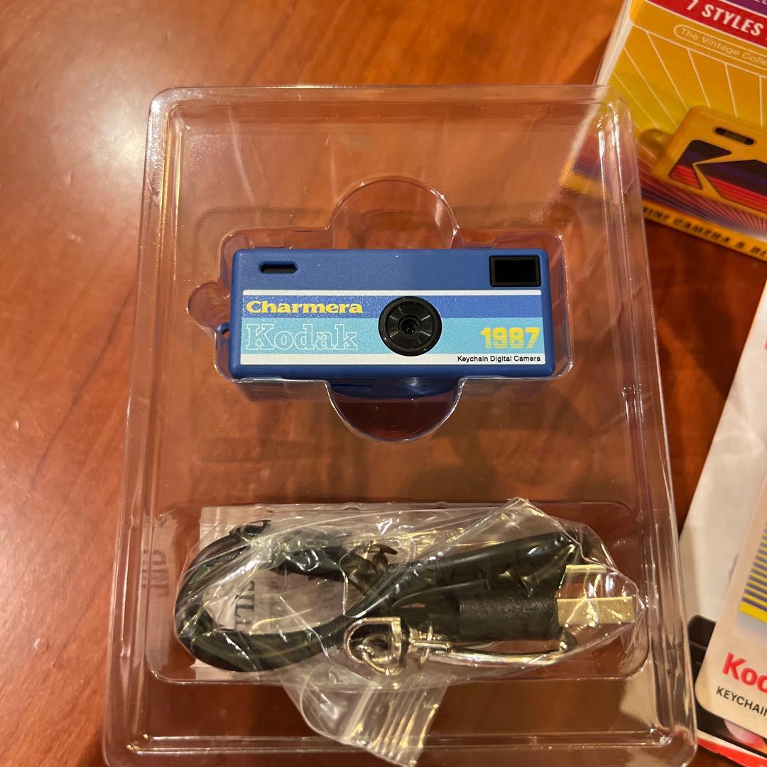 新品　Kodak Charmera 1987 キーホルダー型 トイカメラ　ブルー
