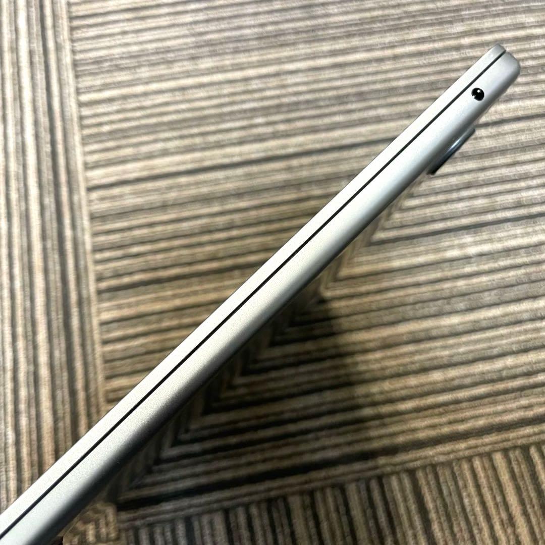 【F】Apple MacBook Air 2024 8GB 256GB SSD