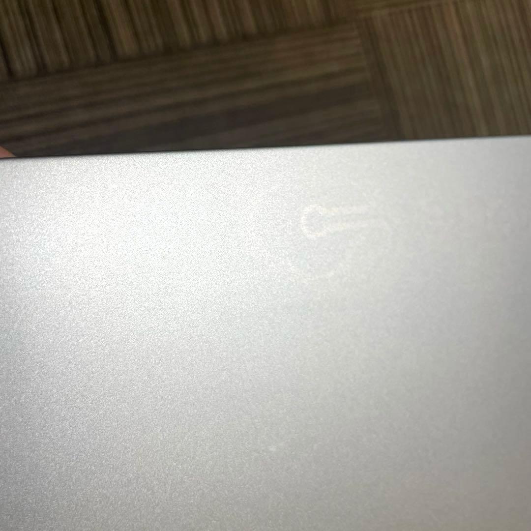 【F】Apple MacBook Air 2024 8GB 256GB SSD