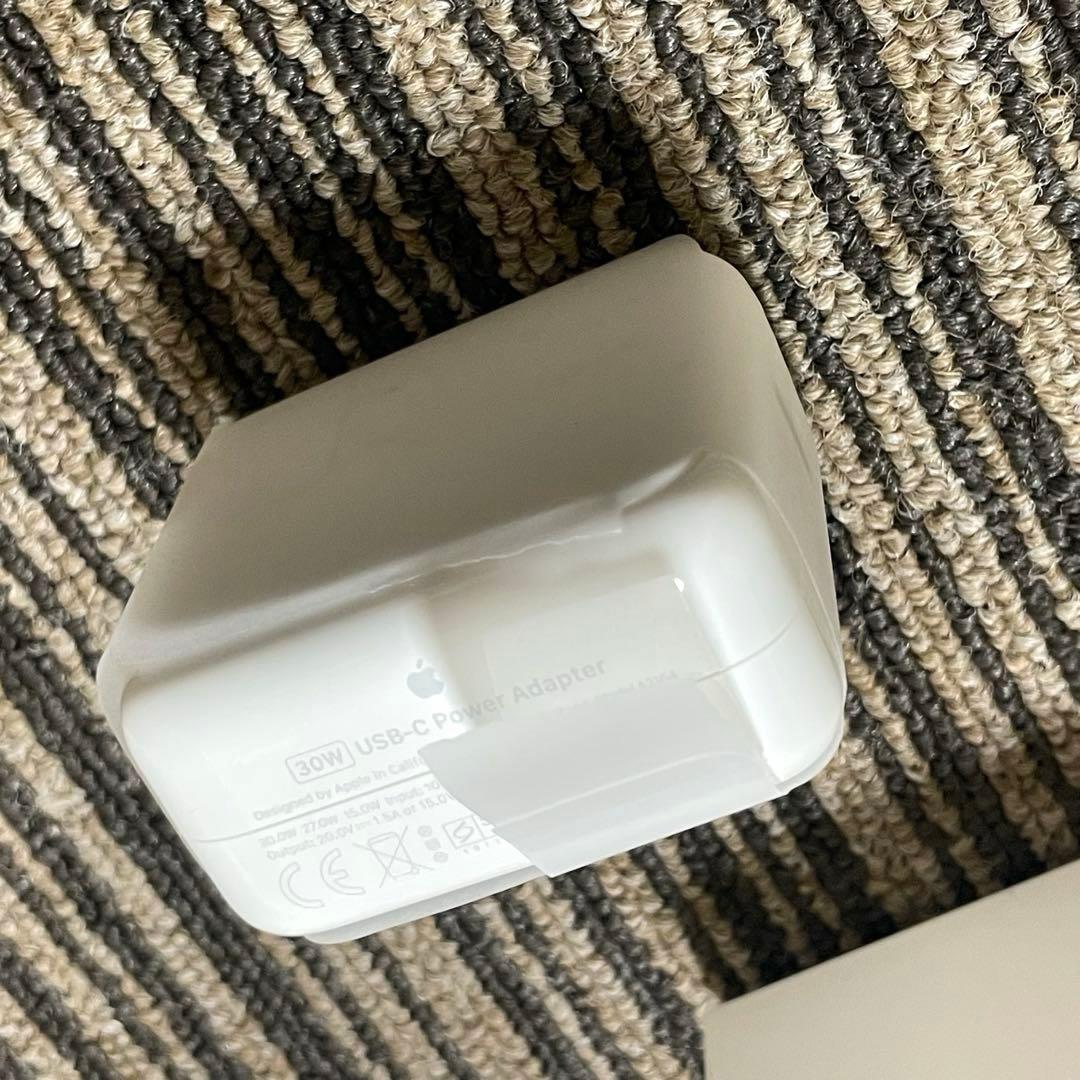 【F】Apple MacBook Air 2024 8GB 256GB SSD