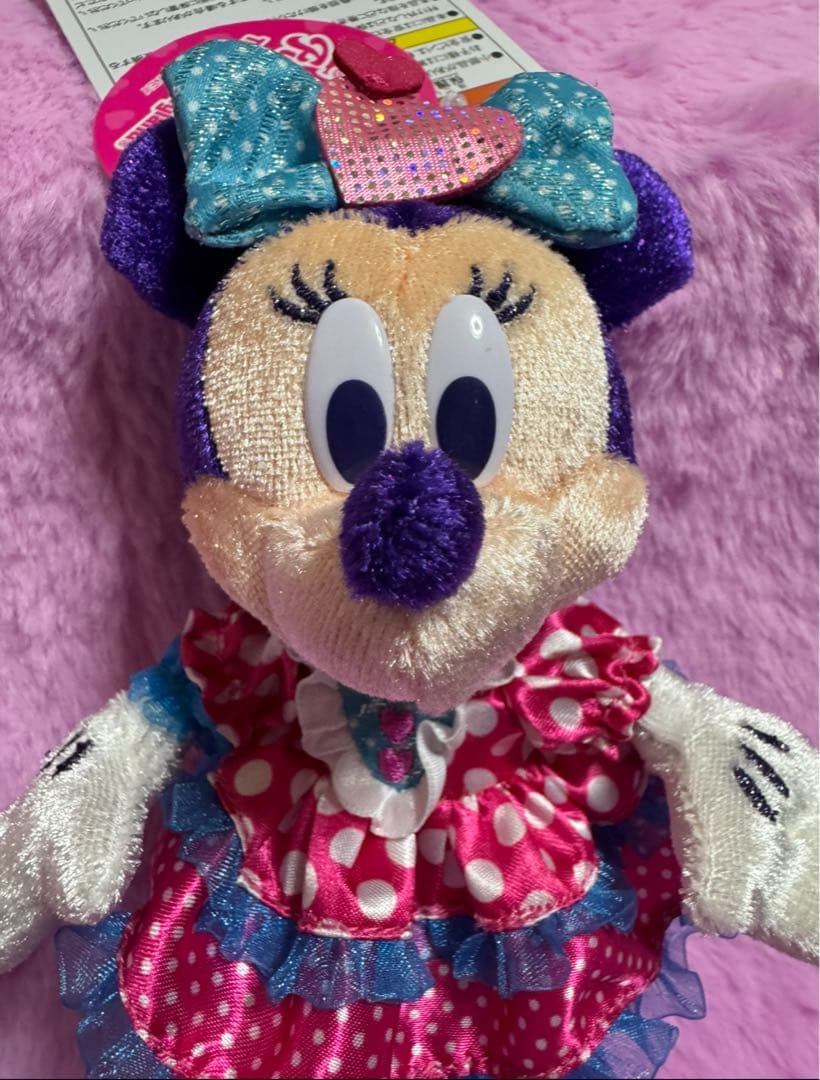 新品未使用♡ディズニーパルパルーザミニーのファンダーランドミニーぬいぐるみバッジ
