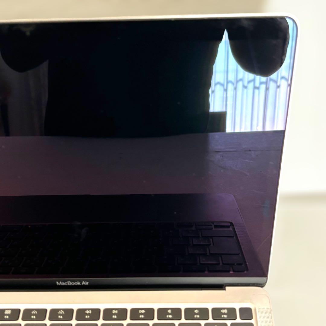 【ジャンク品】MacBook Air 2020年モデル 256GB（電源不良)