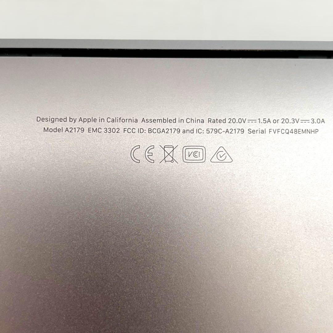 【ジャンク品】MacBook Air 2020年モデル 256GB（電源不良)