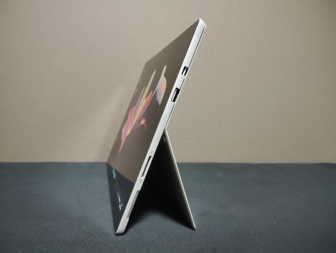 SurfacePro5 i5 256GB Win11 LTE 12.3 インチ