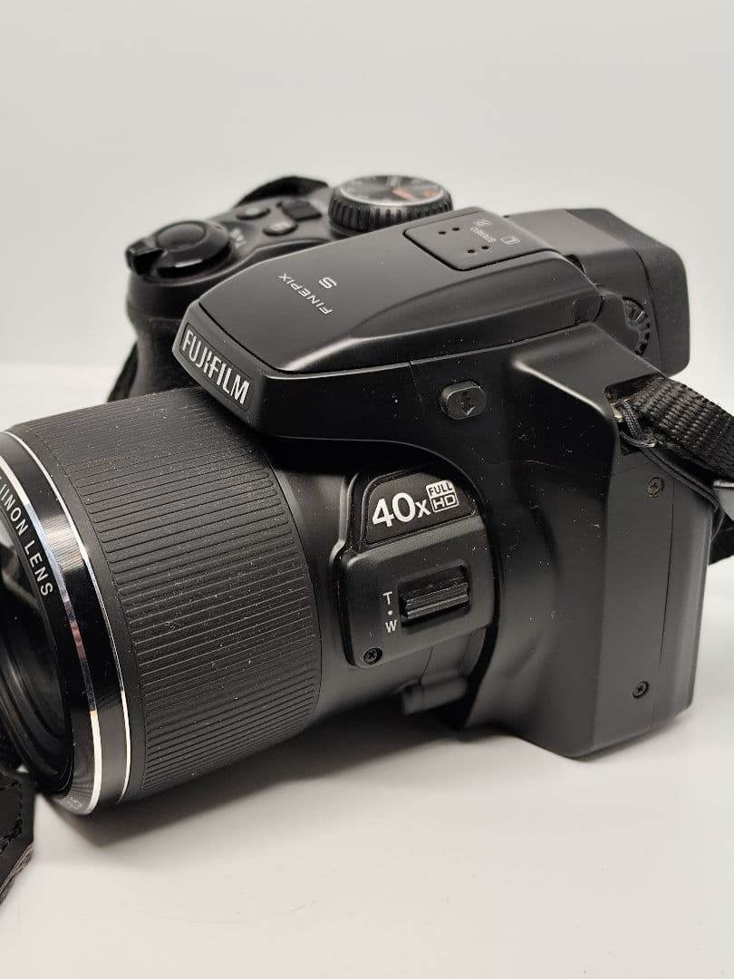 デジタルカメラ FUJIFILM FinePix S8200