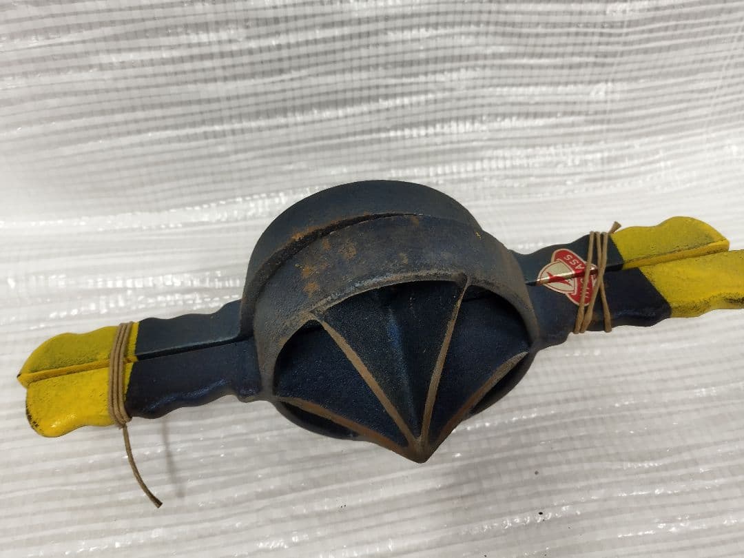新品　鋳物製 竹割 大 六ツ割 星型デザインの金属製鍔　現状品　掘り出し物
