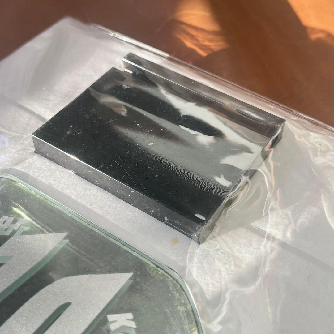 B'z 初期ロゴ入りガラス盾 CDスタンド