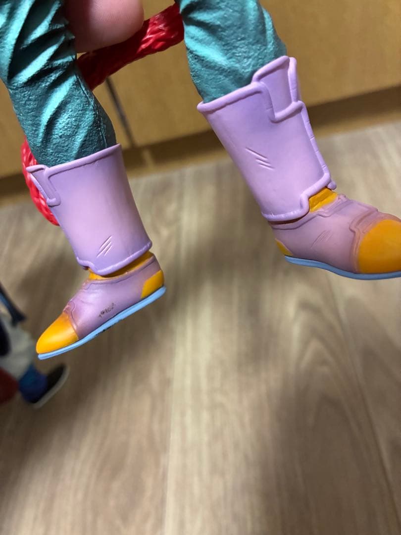 ゴジータ、孫悟空、ベジータ超サイヤ人4フィギュア　海外製