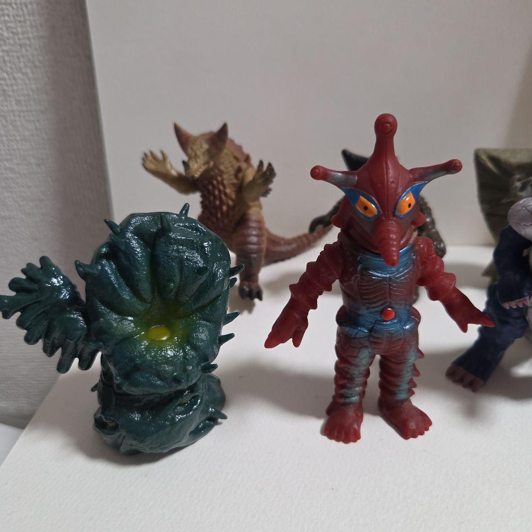 ウルトラマン　怪獣フェギュア　ソフビ　　まとめ売り　23体