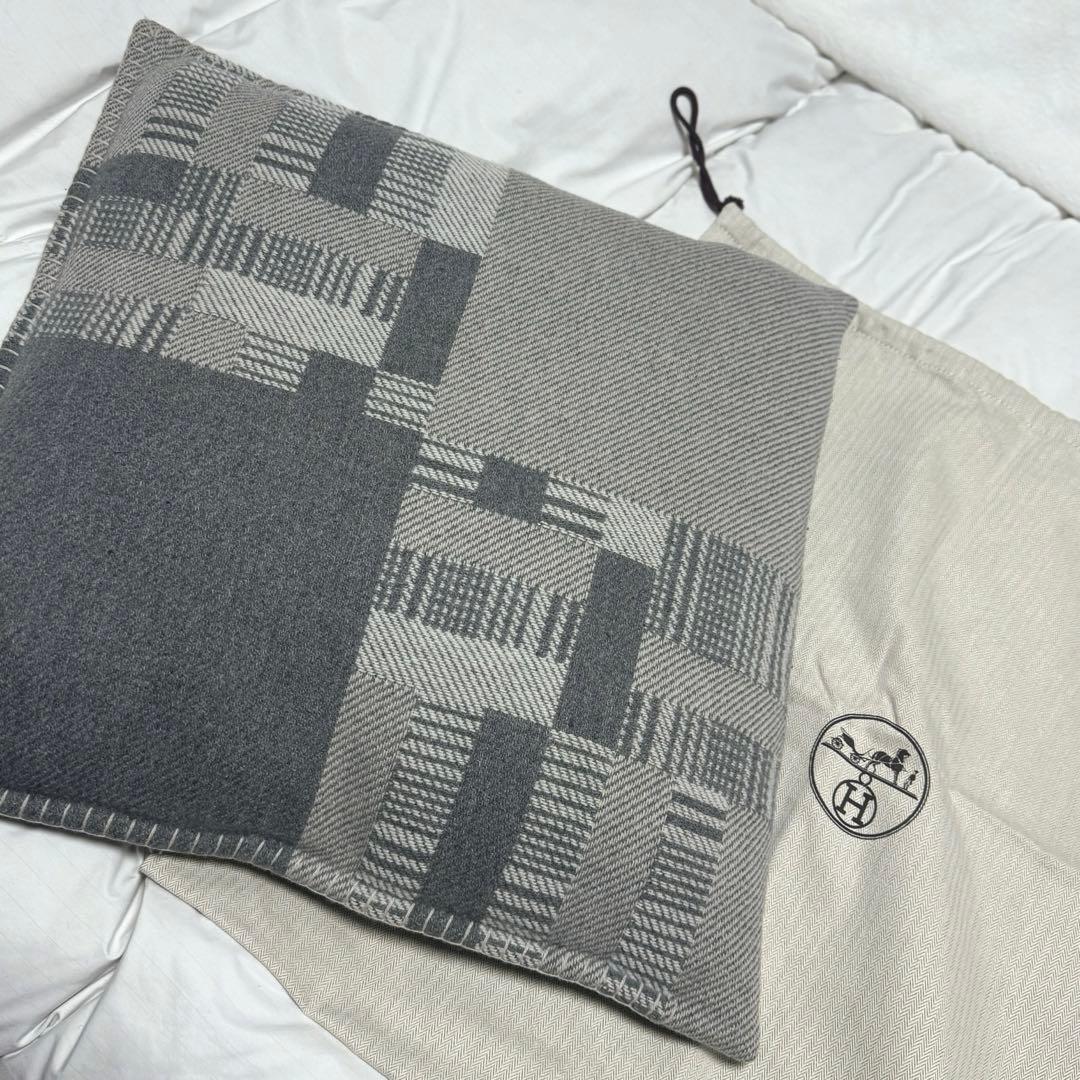 HERMES エルメス クッション