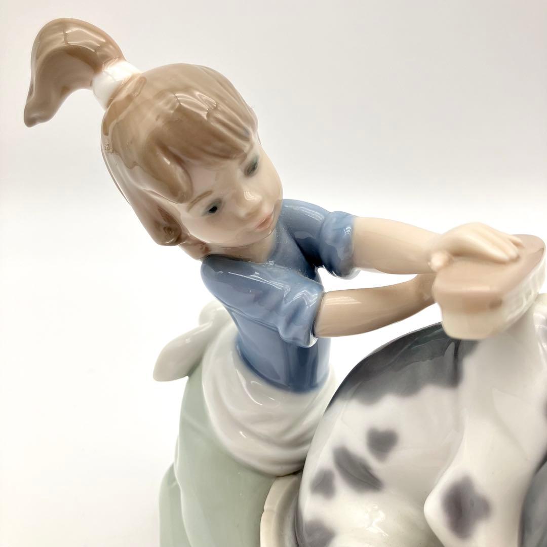 リヤドロ　LLADRO きれいにしましょうね　5455 美品