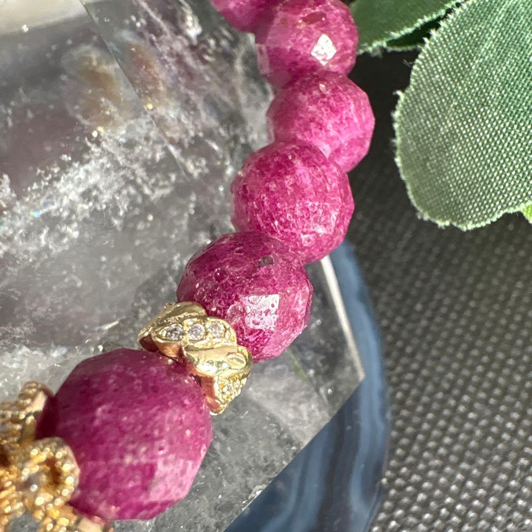 ＊mimi様お取置き1/25＊ホワイトラビットヘア　ルビーブレスレット