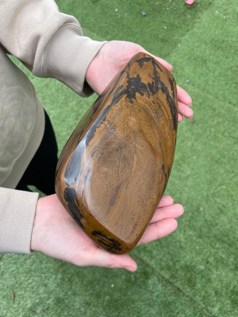 天然タイガーアイ 原石 美しい光沢と模様 置物やコレクションに最適