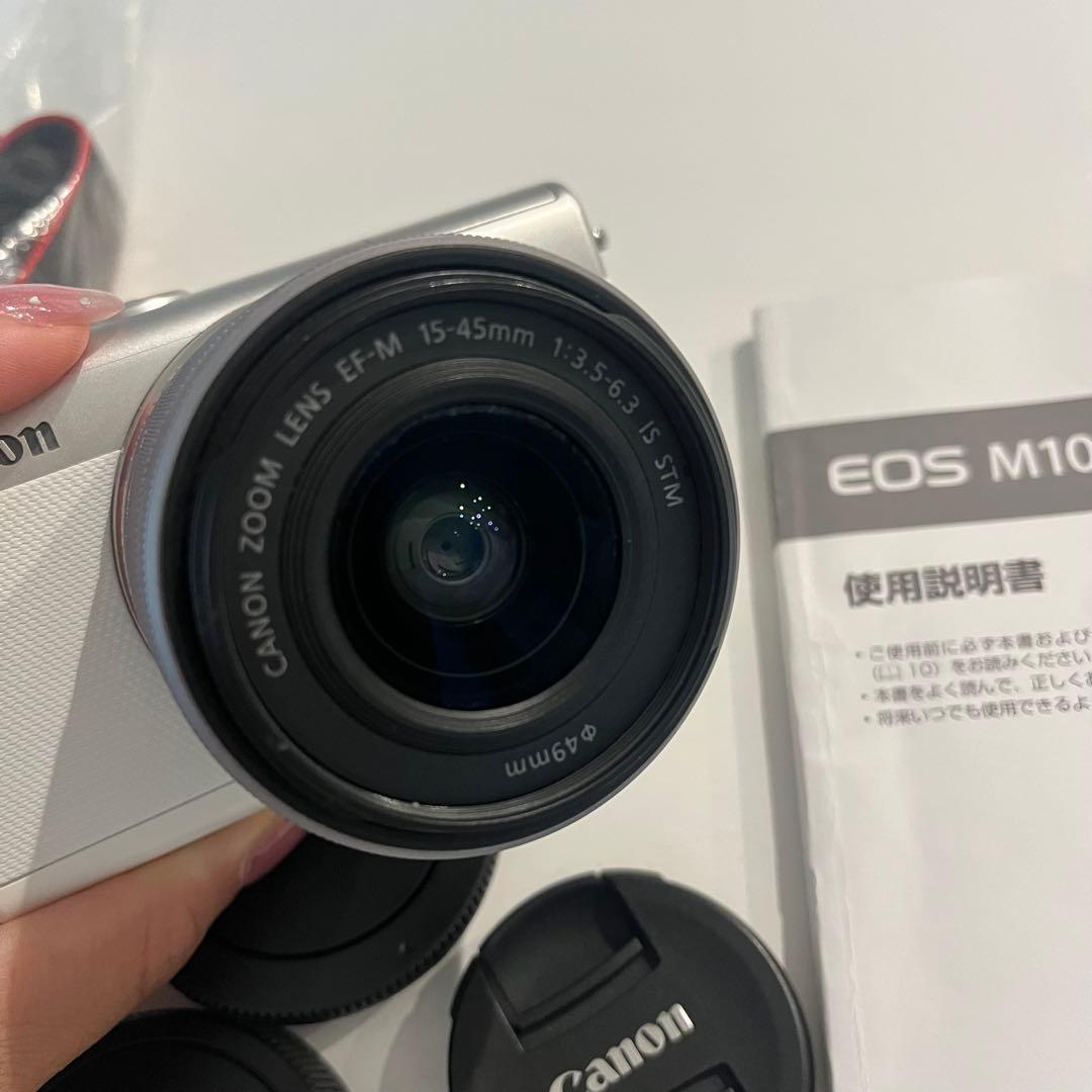 Canon EOS M100 ホワイト レンズ付き　ミラーレス一眼　美品