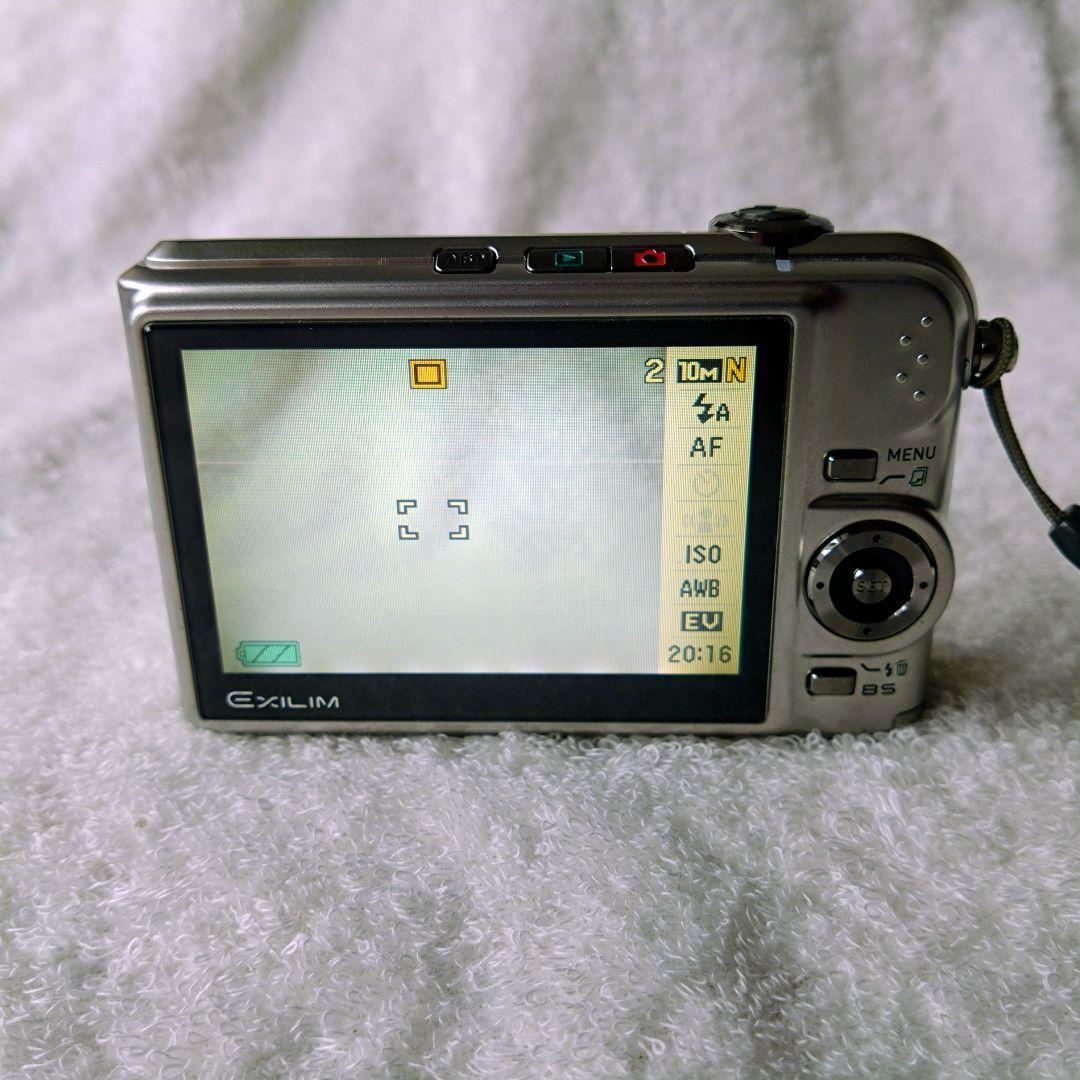 【極美品】CASIO EXILIM EX-Z1000 デジカメ シルバー 動作品