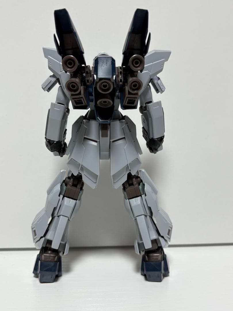 ＨＧ 1/144 ＩＩネオ・ジオング（ナラティブVer.）　組み立て済み