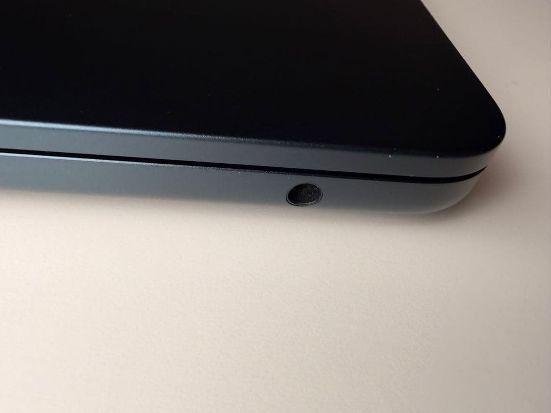 Apple MacBook Air 13インチ 256GBミッドナイト