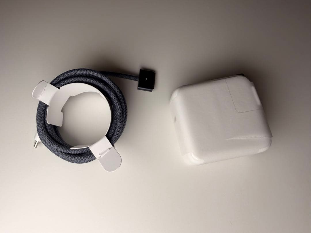 Apple MacBook Air 13インチ 256GBミッドナイト