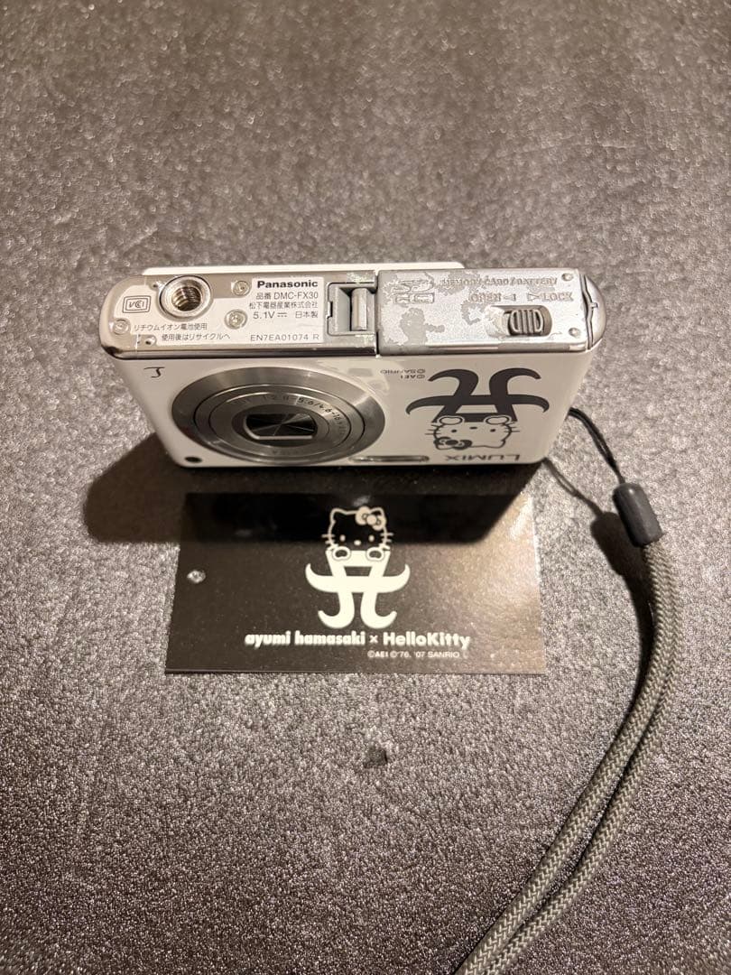 パナソニック LUMIX DMC-FX30 浜崎あゆみ ハローキティ コラボ