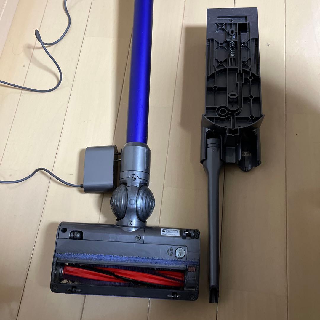 送料込　￼美品　ダイソンDC62ハンディ&スティックの二刀流 ￼充電器、その他
