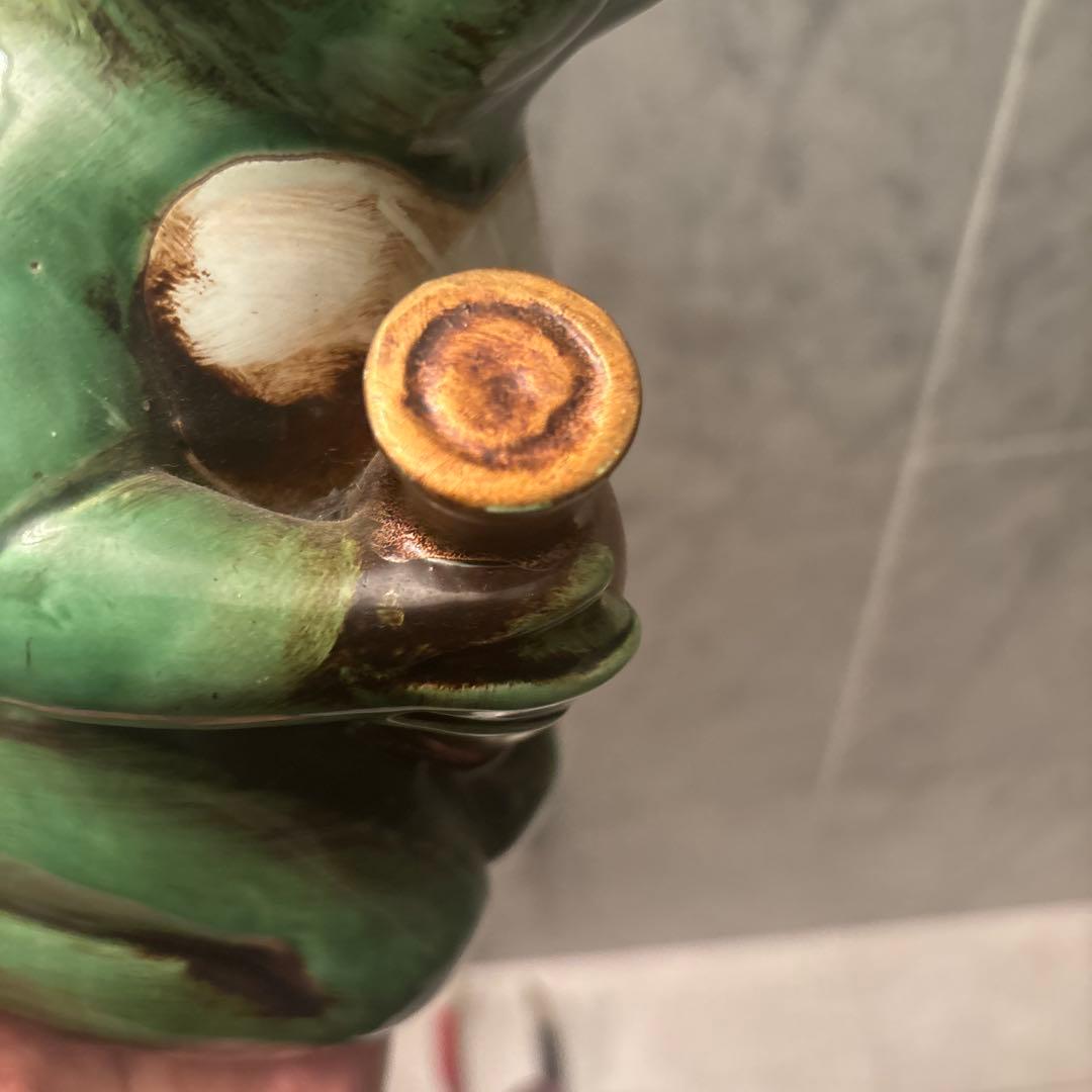 ビンテージ大きな瞳が可愛いカッパがお酒を注いでくれる陶器オブジェ