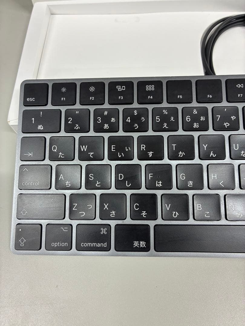 Magic Keyboard 日本語配列 Lightning充電ケーブル付き