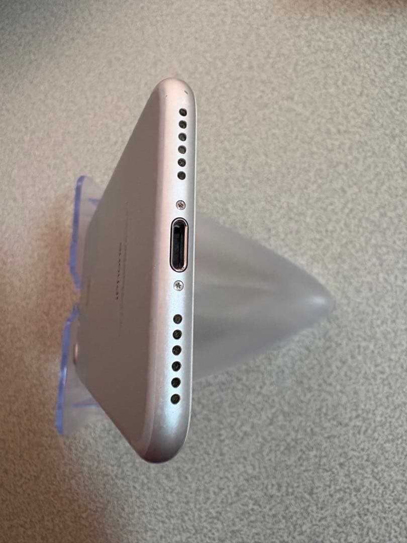 【美品】iPhone7 シルバー 32GB 85%