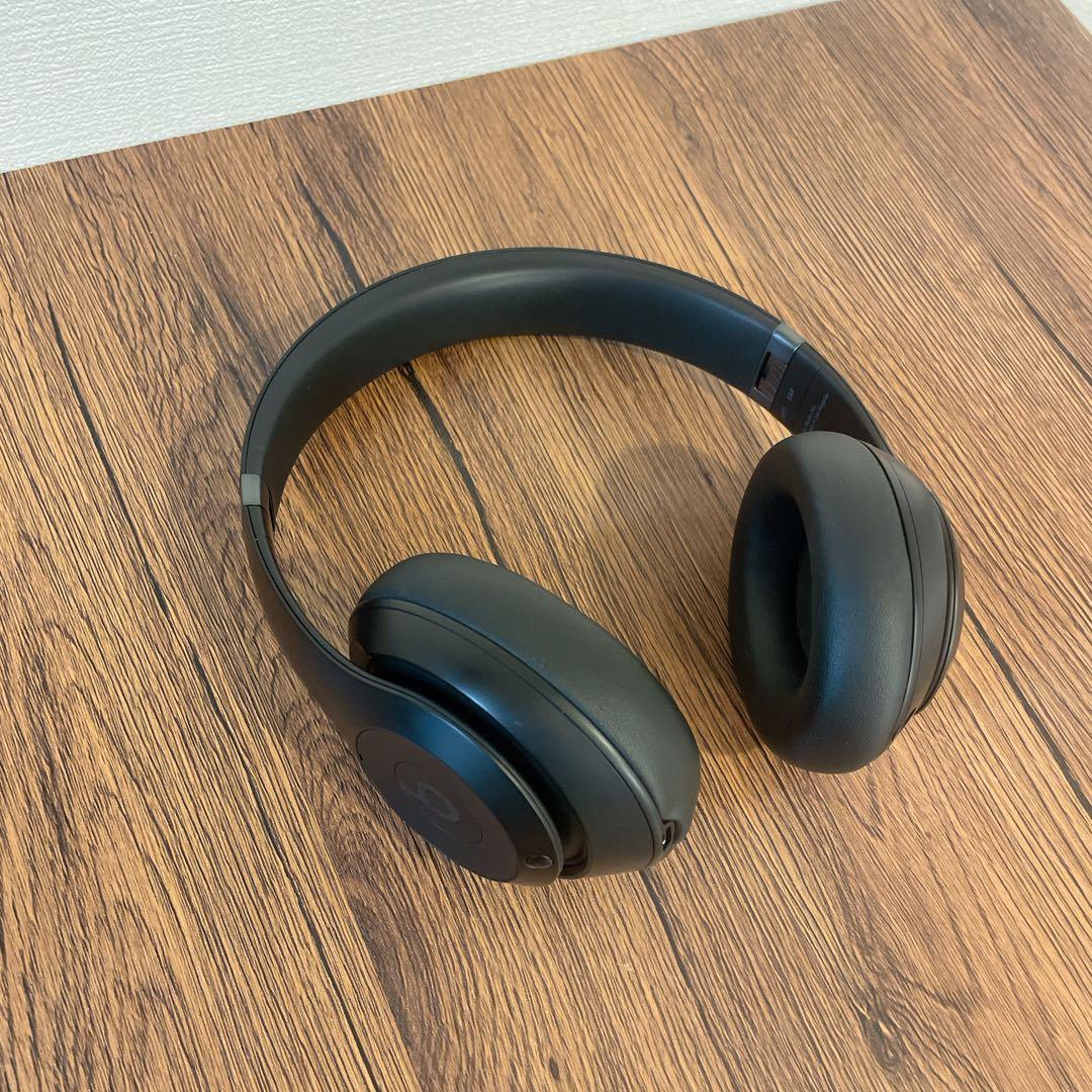 《完品・美品》Beats Studio Pro ワイヤレスヘッドホン　ブラック黒