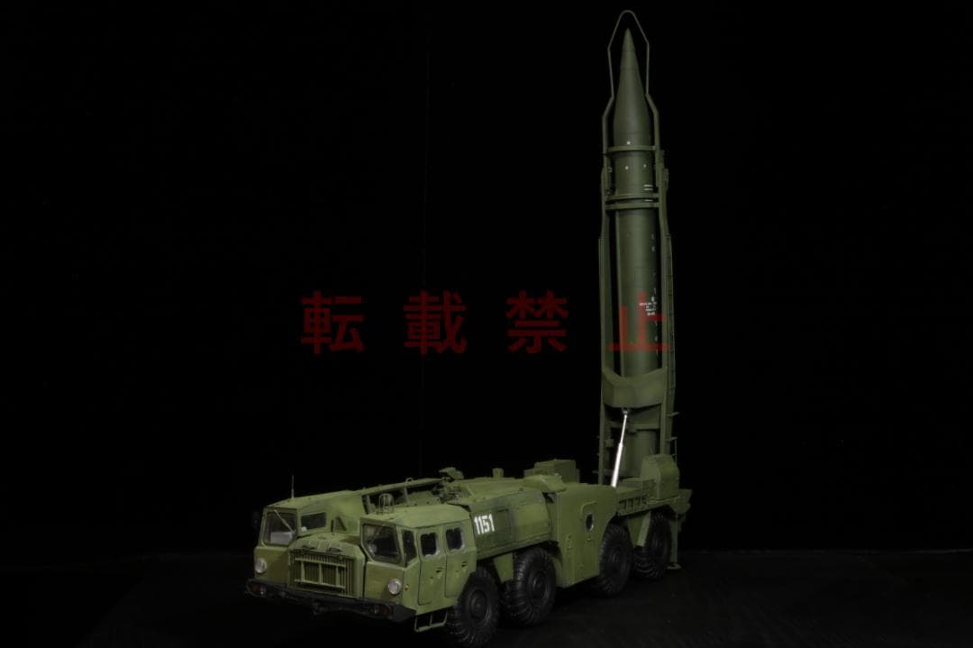 1/35 ソ連 ロシア スカッドB ミサイル プラモデル 完成品 トランペッター