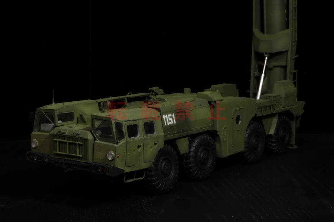 1/35 ソ連 ロシア スカッドB ミサイル プラモデル 完成品 トランペッター