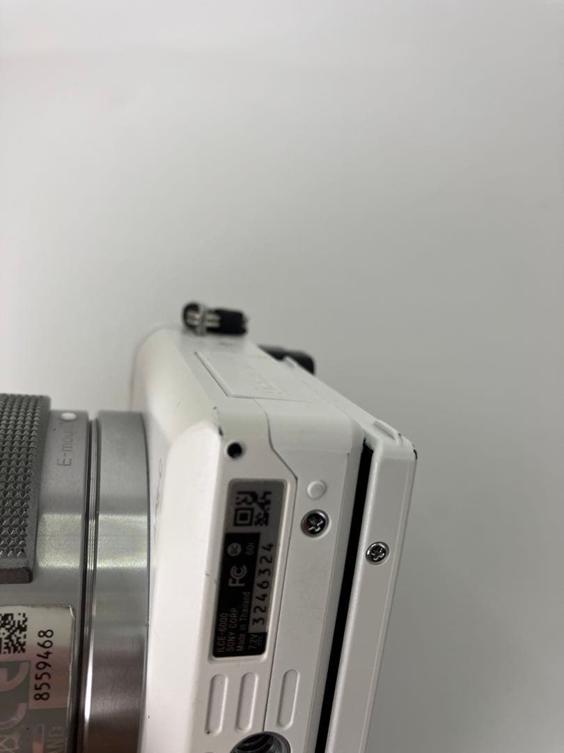 【返品保証・動作確認済】SONY α6000 ホワイト ダブルズームレンズキット