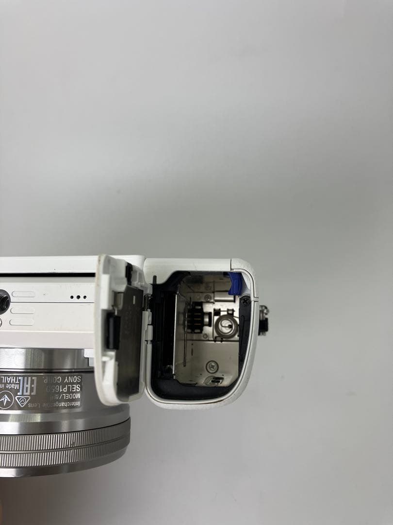 【返品保証・動作確認済】SONY α6000 ホワイト ダブルズームレンズキット