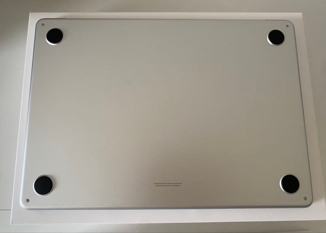 【美品】MacBook Air 13インチ 2025年購入