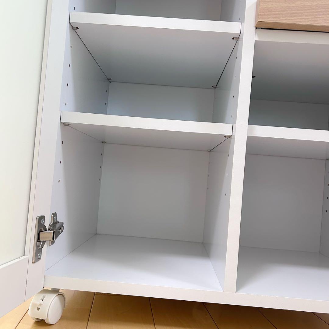 北欧コンパクトキッチンカウンター　木目調　スライド　ホワイトキャスターコンセント