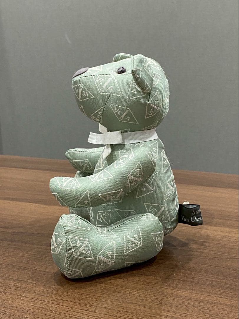 ヴァンクリーフ&アーペル　ノベルティ　テディベア
